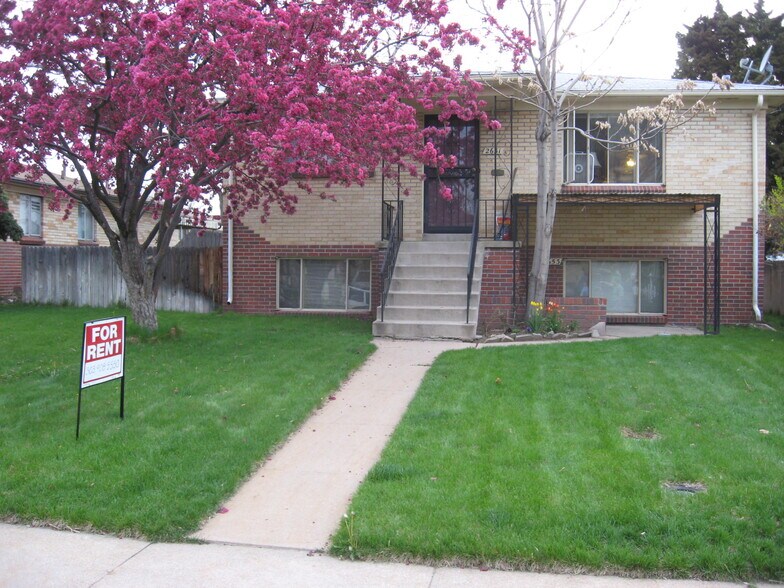 Building Photo - 2653 S Logan St