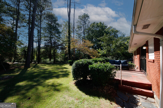 Building Photo - 1959 Shepherd Cir SW