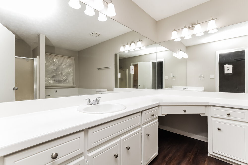 Building Photo - 1513 Melody Ridge Ct NE