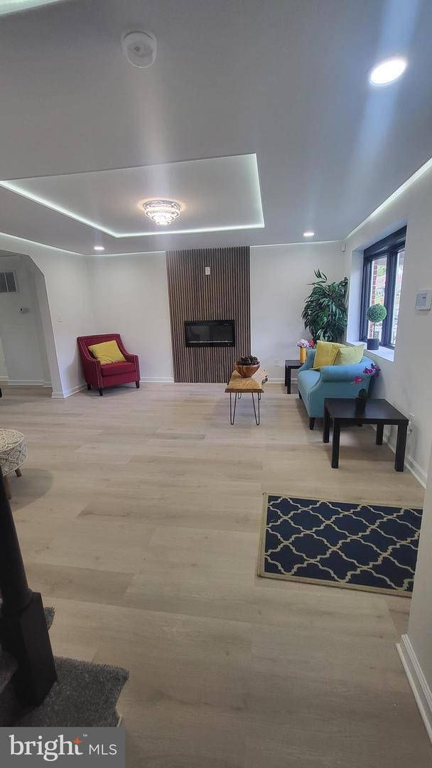 Building Photo - BEAUTIFUL 3 Bedroom 2 Bathroom Home