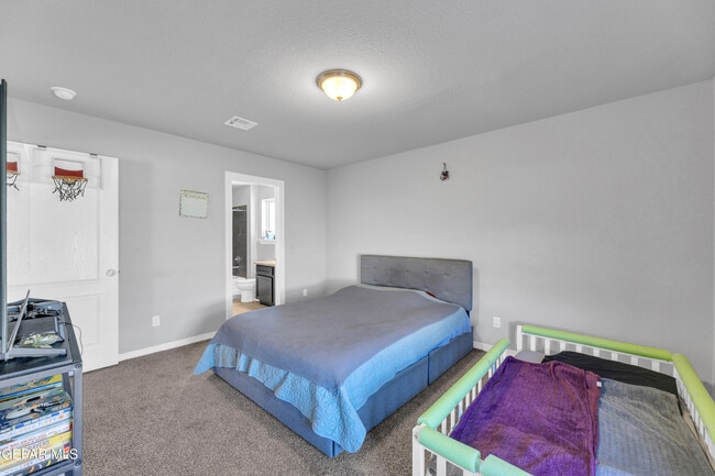 Building Photo - 14557 Desert Poppy Ct