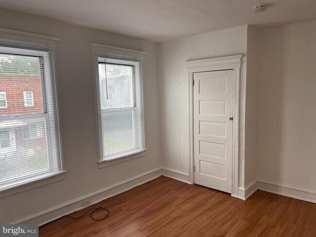 Building Photo - 1208 Carl Miller Blvd