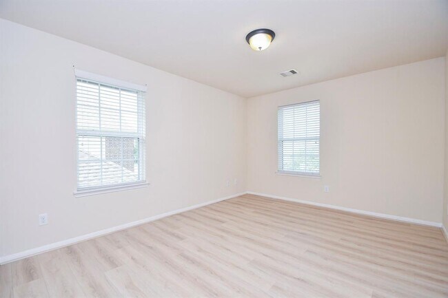 Building Photo - 11819 De Palma Ln