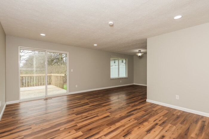 Building Photo - 4841 Bayview Ct