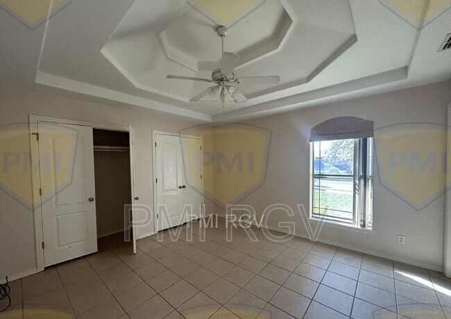 Building Photo - 604 Horizon Peak