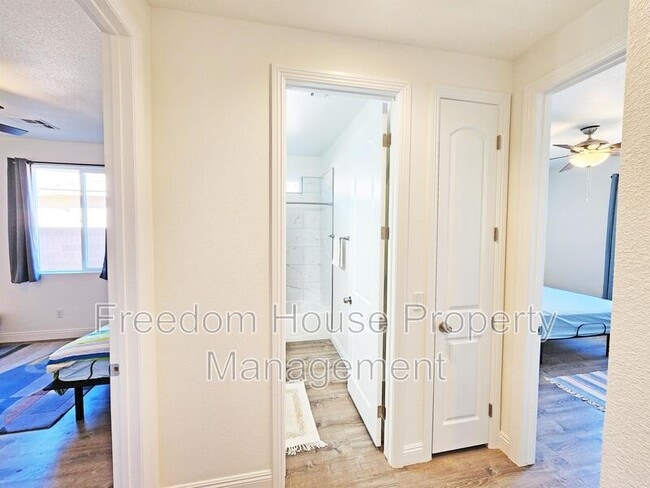 Building Photo - 6660 Stubblefield Dr