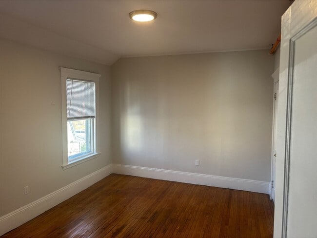 Building Photo - 44 Essex St