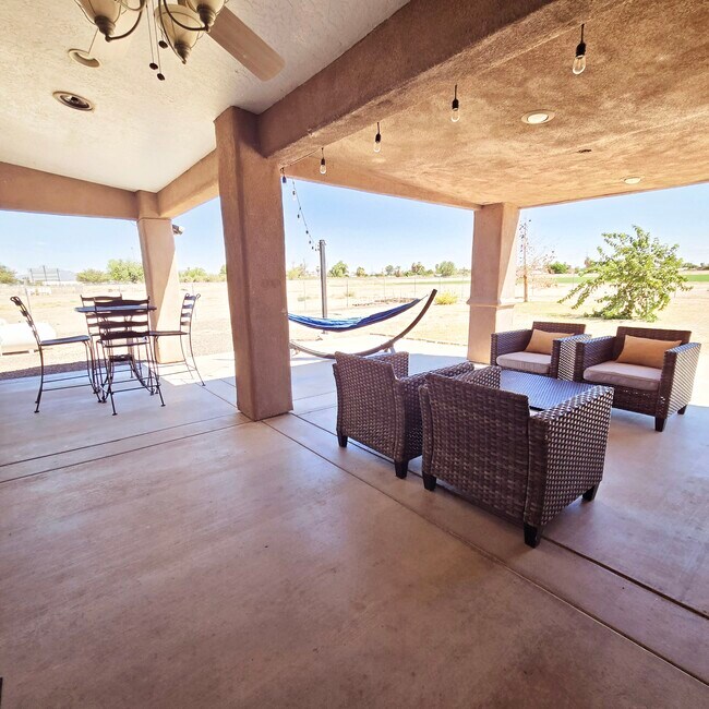 Building Photo - 11333 Desert Trailways Ln