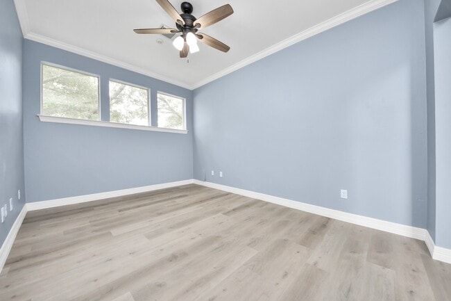 Building Photo - 16203 Broken Timber Cir