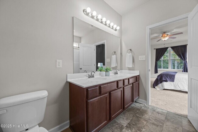 Building Photo - 407 Frisco Wy