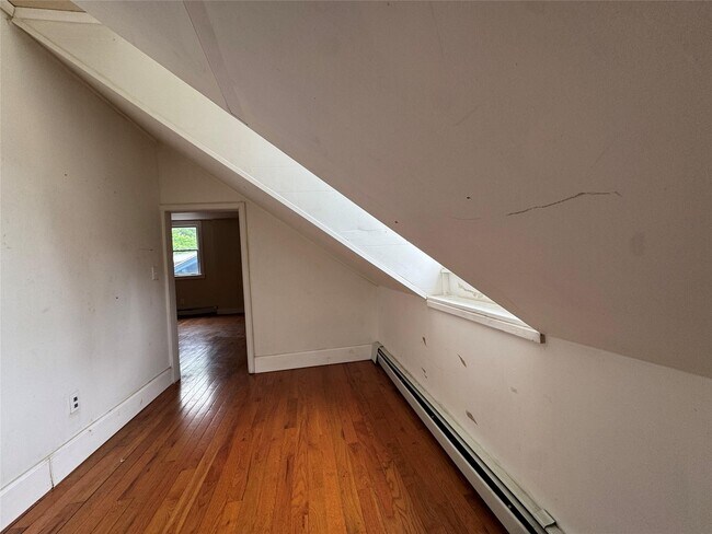 Building Photo - 77 Academy St