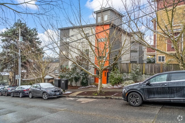 Building Photo - EcoFlats - Fremont