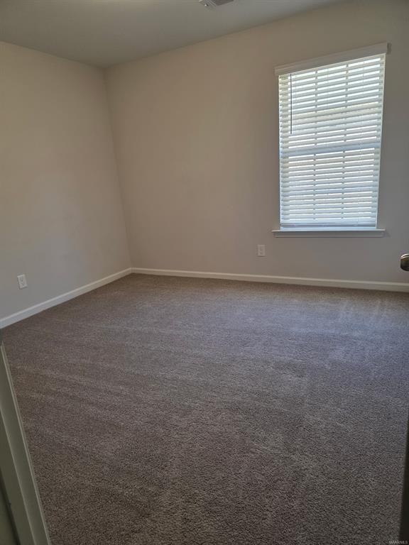 Building Photo - 745 Park Ln