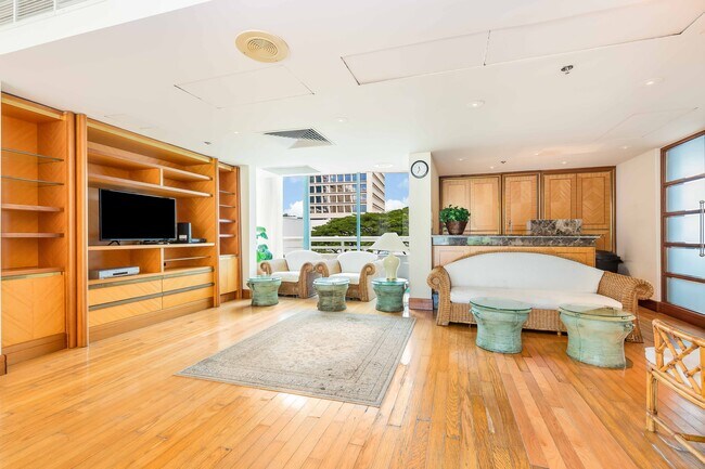 Building Photo - 1341 Kapiolani Blvd