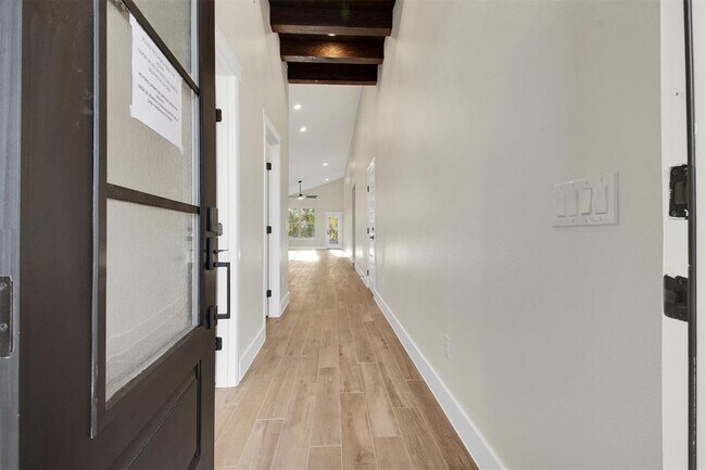 Building Photo - 151 Kawainui Ln