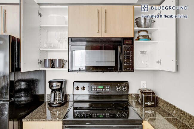 Building Photo - 4835 Cordell Ave