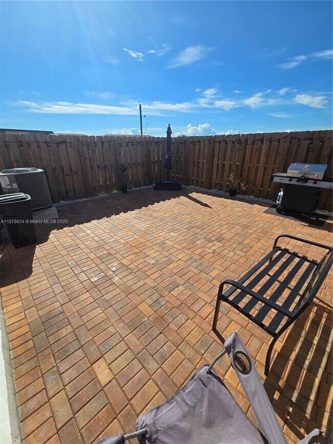 Building Photo - 13128 SW 234th Ter