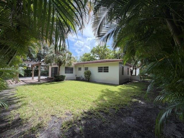 Building Photo - 828 Lorca St