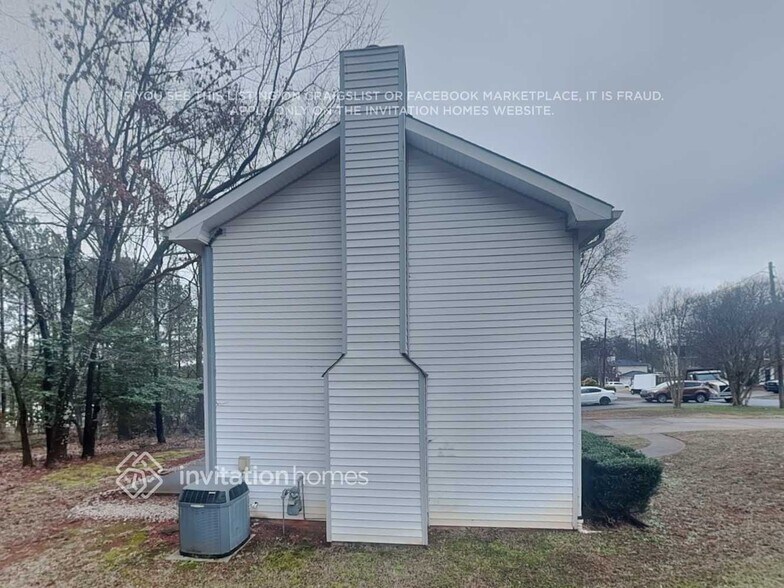 Building Photo - 936 Bass Ct N W