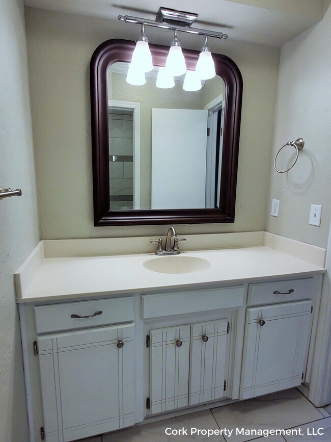 Building Photo - 3905 Whispering Heights Dr