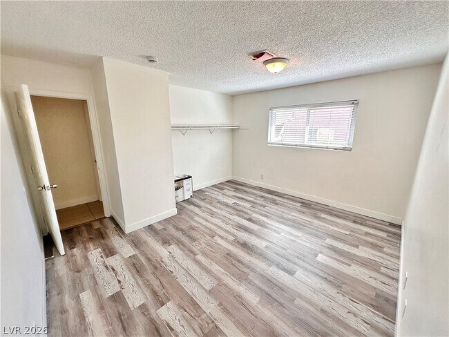 Building Photo - 5238 Greene Ln