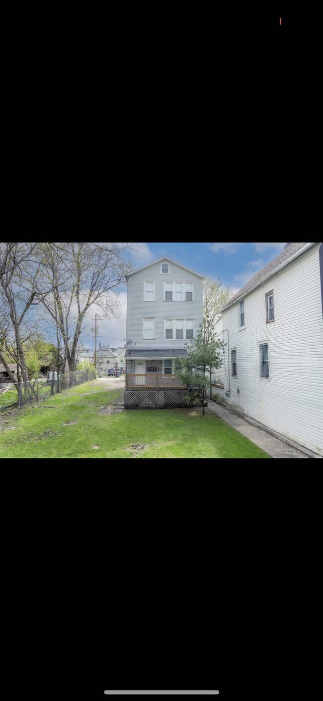 Front Yard - 8835 S Commercial Ave