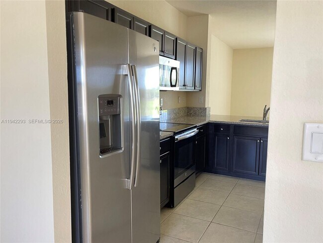 Building Photo - 134 SE 28th Ter