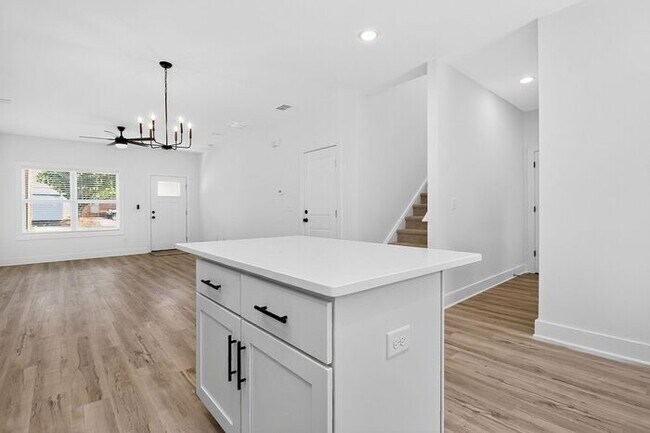 Building Photo - Brand New 3BD/2.5BA Single Family Home in the Heart of Monroe, NC!