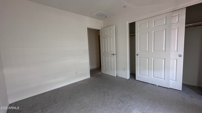 Building Photo - 1250 Abbey Ln