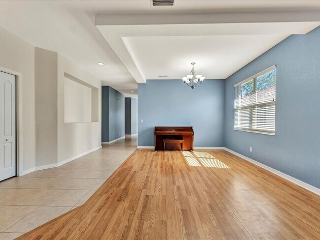 Building Photo - Pristine 4 bed/ 2 bath Annual Rental in Stoneybrook of Venice