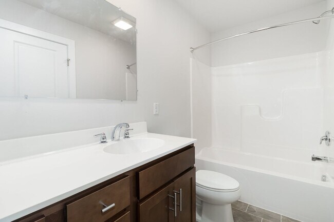 Building Photo - 10 Seover Wy