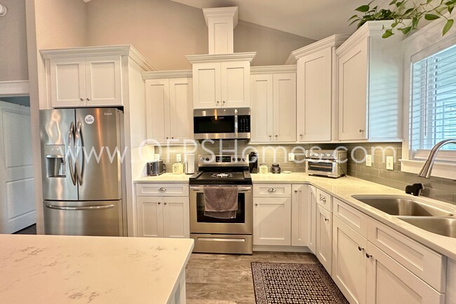 Building Photo - AVAILABLE! Modern 4BR Home - Beach & Base Proximity