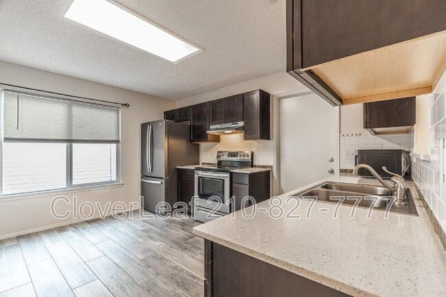 Building Photo - 7627 Pipers Swan St