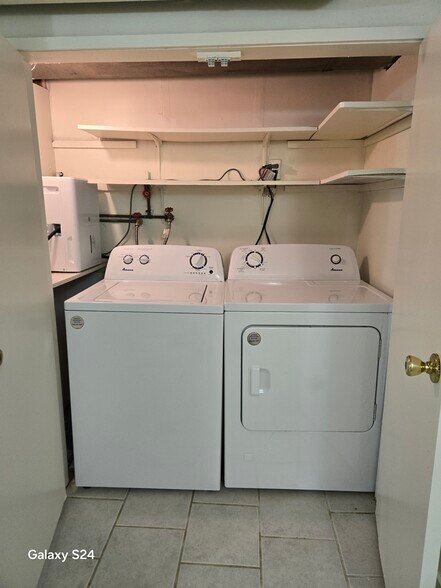 Building Photo - 94 Cortland Cir