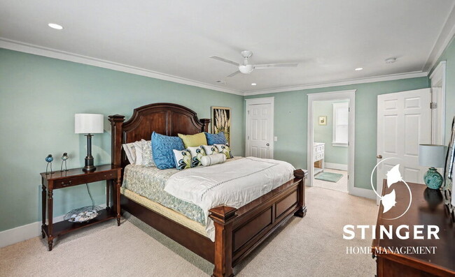 Building Photo - 73 Sunset Blvd