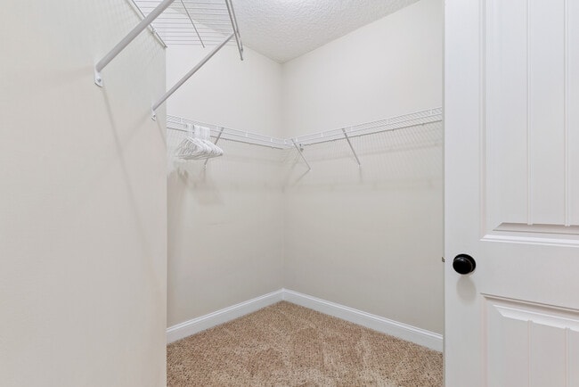 Building Photo - 807 Mariners Cir