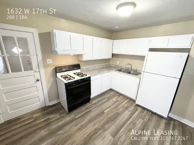 Building Photo - 1632 W 17th St