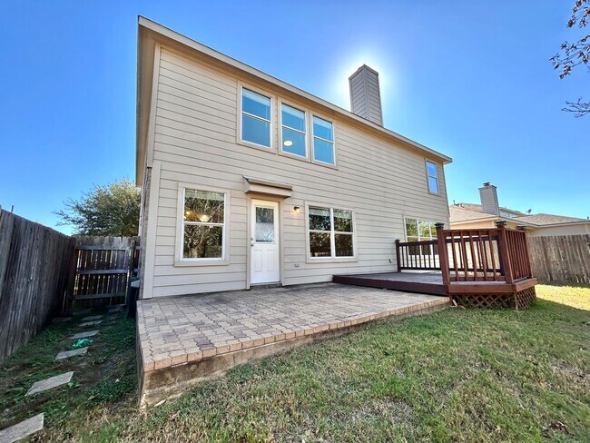 Building Photo - Beautiful 4-Bed Home with Open Floorplan, Game Room & Deck