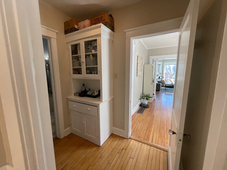 Hall Storage Hutch - 619 Ferdinand Avenue