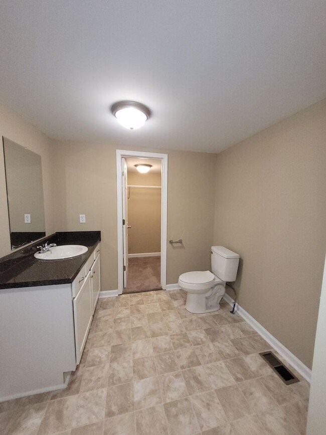 Building Photo - PRE-LEASING-Now Leasing- Madison Co. –COLB...