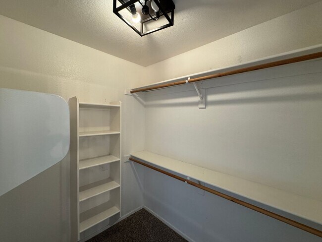 Building Photo - 4 Bedroom Home W/ Pool Available in Tatum Ridge Near Jomax Rd & N Tatum Blvd!