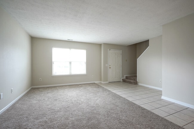 Building Photo - 14931 Silver Thorne Way