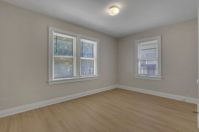 Building Photo - 43-45 N Chase Ave
