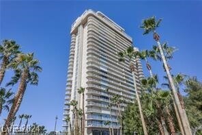 Building Photo - 3111 Bel Air Dr