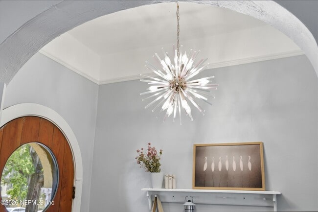 Building Photo - 1786 Challen Ave