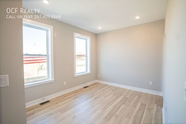 Building Photo - 129 S 49th St