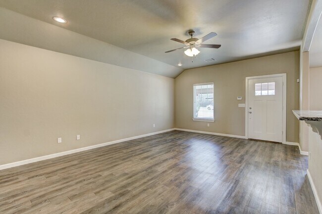 Building Photo - 8809 SW 55th St