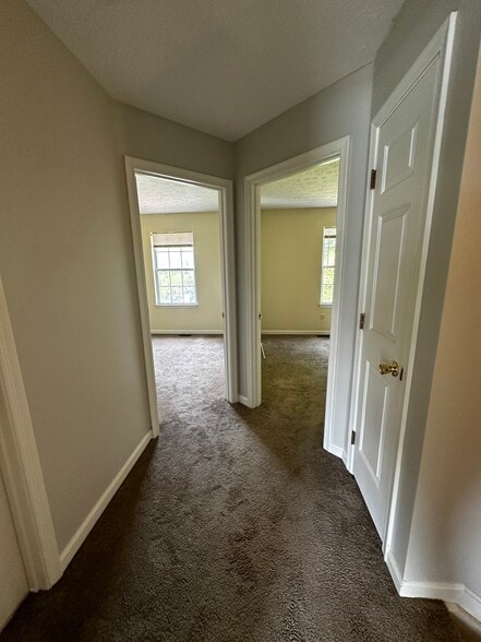 Building Photo - 1227 Athens Ct