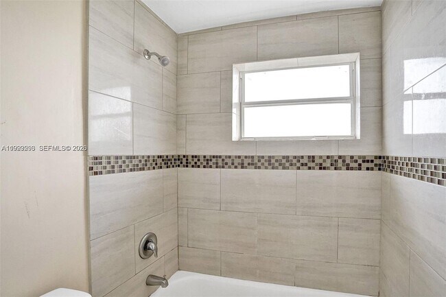 Building Photo - 5842 NW 12th Ave