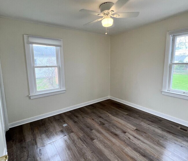 Building Photo - Move-In Ready 3 Bedroom, 1 Bathroom Home in Westland, MI